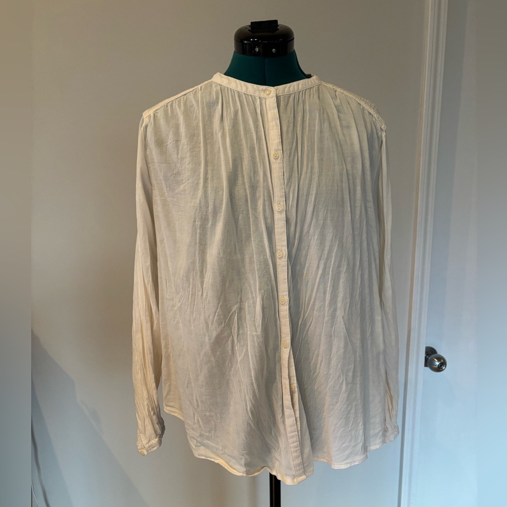 🦋Old Navy🦋 Off-White Cream Textured Button-up Blouse bell sleeves